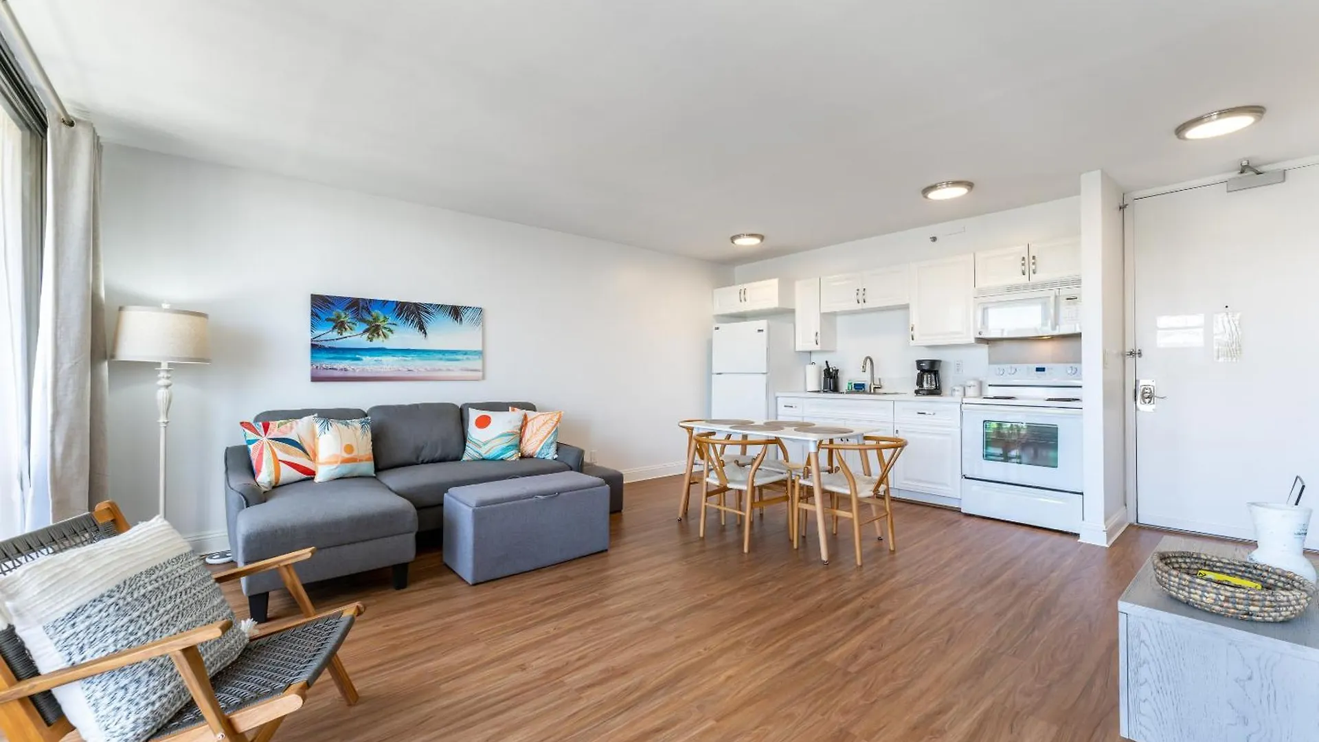 Waikiki Banyan With Ocean Views - Free Parking - Block From Beach Χονολουλού Διαμέρισμα