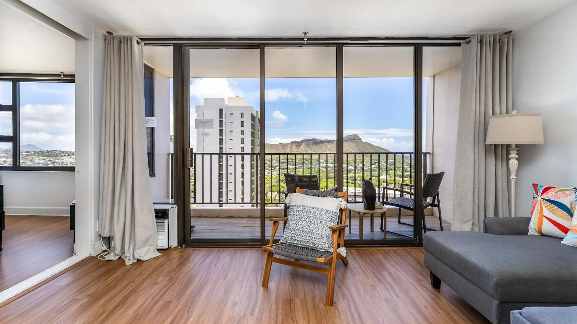 Appartement Waikiki Banyan With Ocean Views - Free Parking - Block From Beach Honolulu